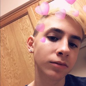 Meet your Posher, Elijah